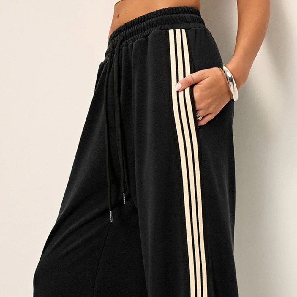 Commense Side Stripe Wide-Leg Sweatpants Medium Track Pants Joggers Black BNWT - Picture 2 of 9